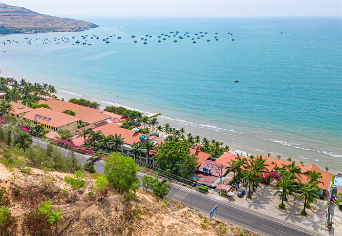 Tính Thành bàn giao khai trương website Khu du lịch Hòn Rơm 2