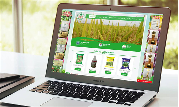 Công ty TNHH Thương Mại và Đầu Tư Huy Hoàng